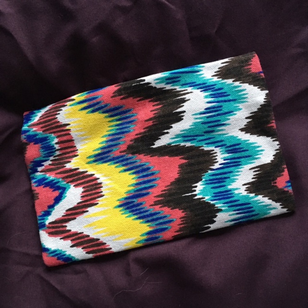 Colorful Ipsy Case - Picture 2 of 2